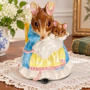 Schmid Beatrix Potter Rock A Bye Baby Musical Figurine Two Bad Mice 1989